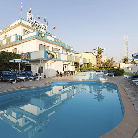 Hotel Eco Del Mare Marina di Massa Exteriör bild