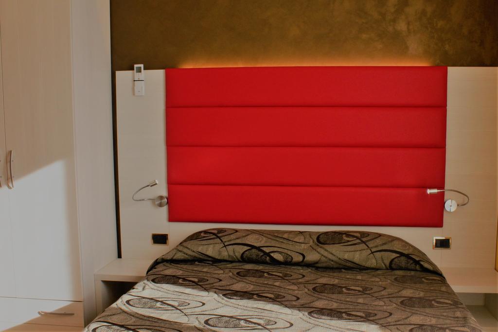 Hotel Eco Del Mare Marina di Massa Exteriör bild