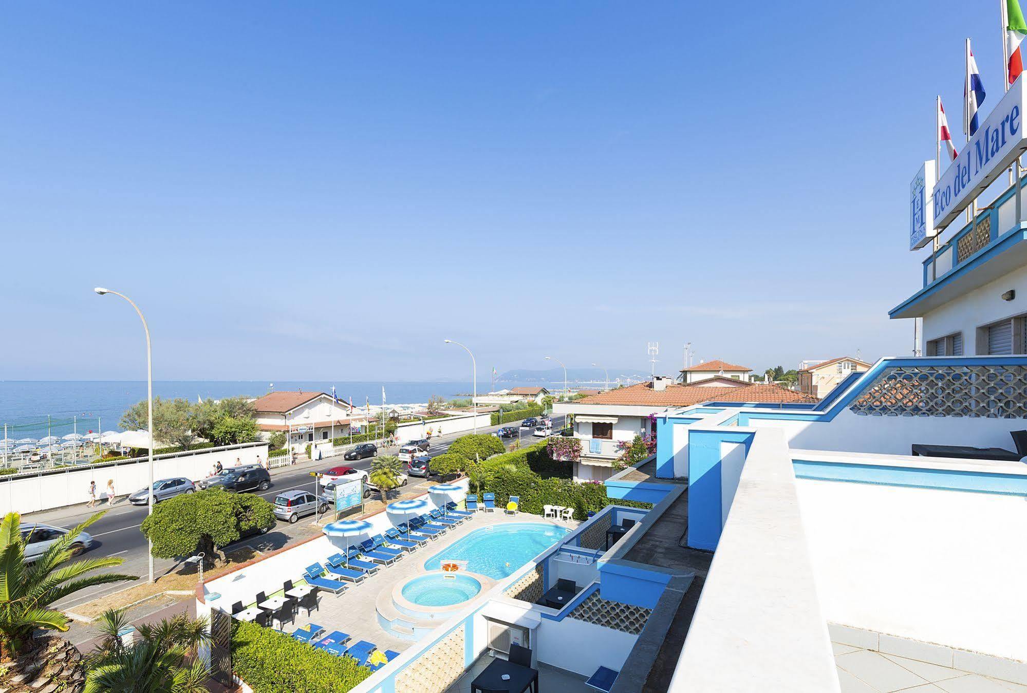 Hotel Eco Del Mare Marina di Massa Exteriör bild