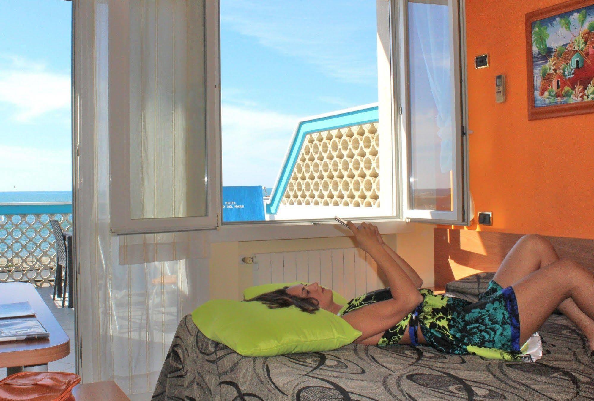Hotel Eco Del Mare Marina di Massa Exteriör bild