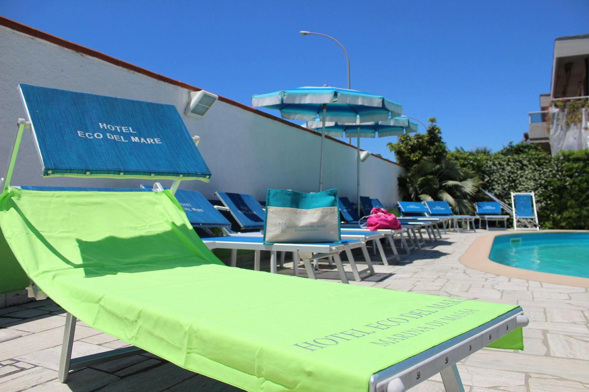 Hotel Eco Del Mare Marina di Massa Exteriör bild